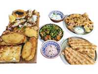 Griechisches Essen, Gyros, Calamari, Pita